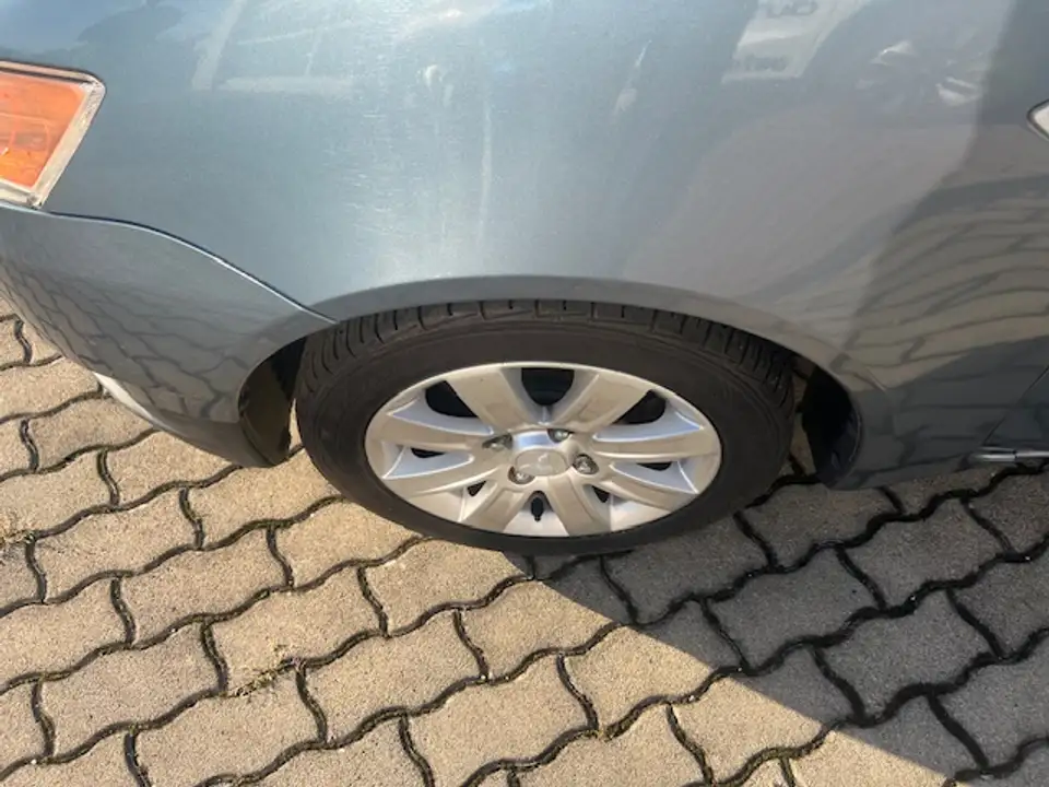 Mitsubishi Colt 1,1 Inform CT Top Edition – Bild 2
